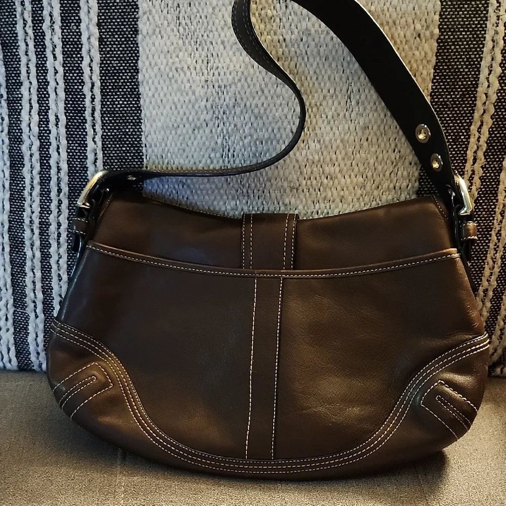 Coach Chocolate Leather Shoulder Bag - Picture 4 of 11